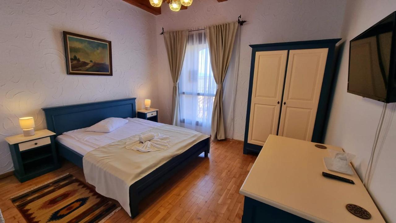 Hanul Moara Cu Noroc Ineu (Arad) Exterior foto